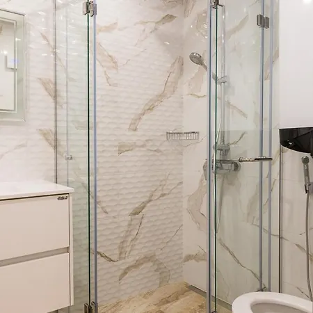 Comfy In The Heart Of Apartament Burgas City