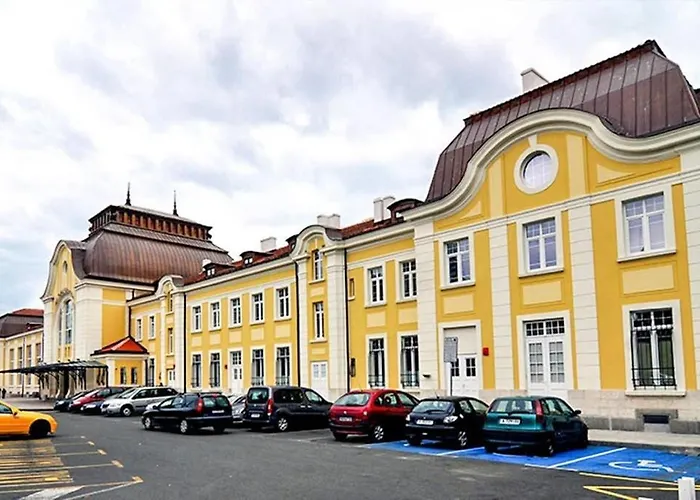 Апартамент Comfy In The Heart Of Бургас